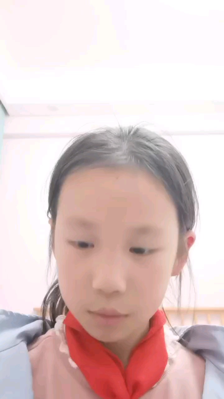 刚学十分钟，可能有点错误，大家多多指正。