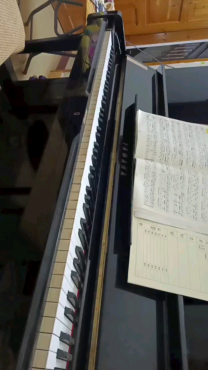 有点卡，谢谢点赞：关注