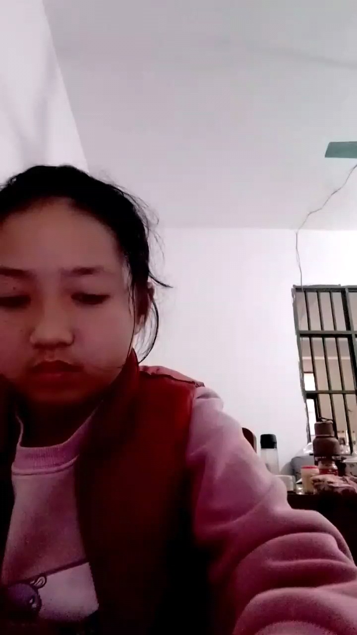 不好意思。只会弹前奏