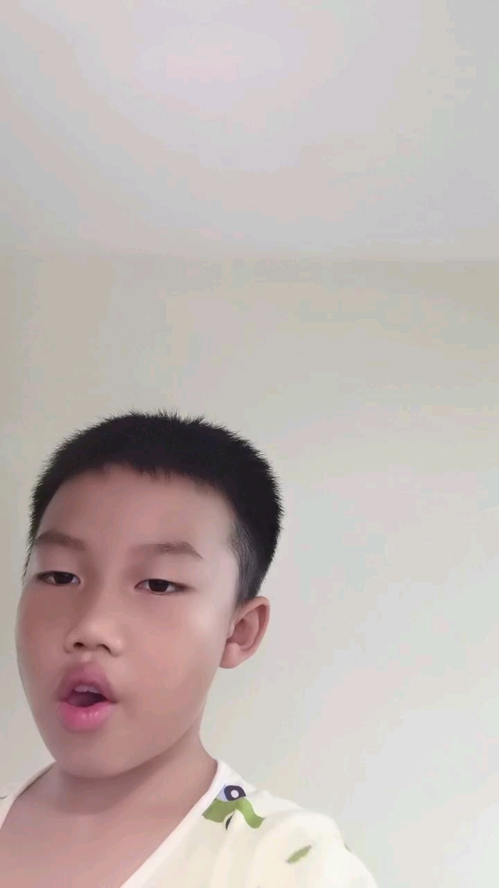 也不熟练。