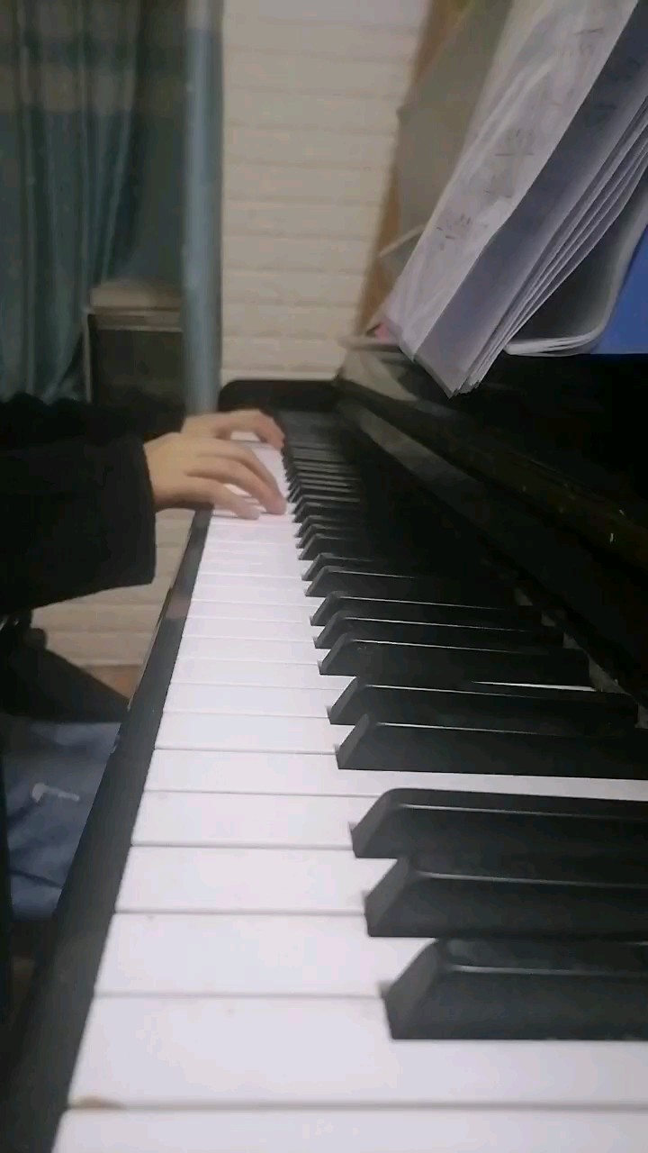 很简单的曲子，女儿说有手就行😁