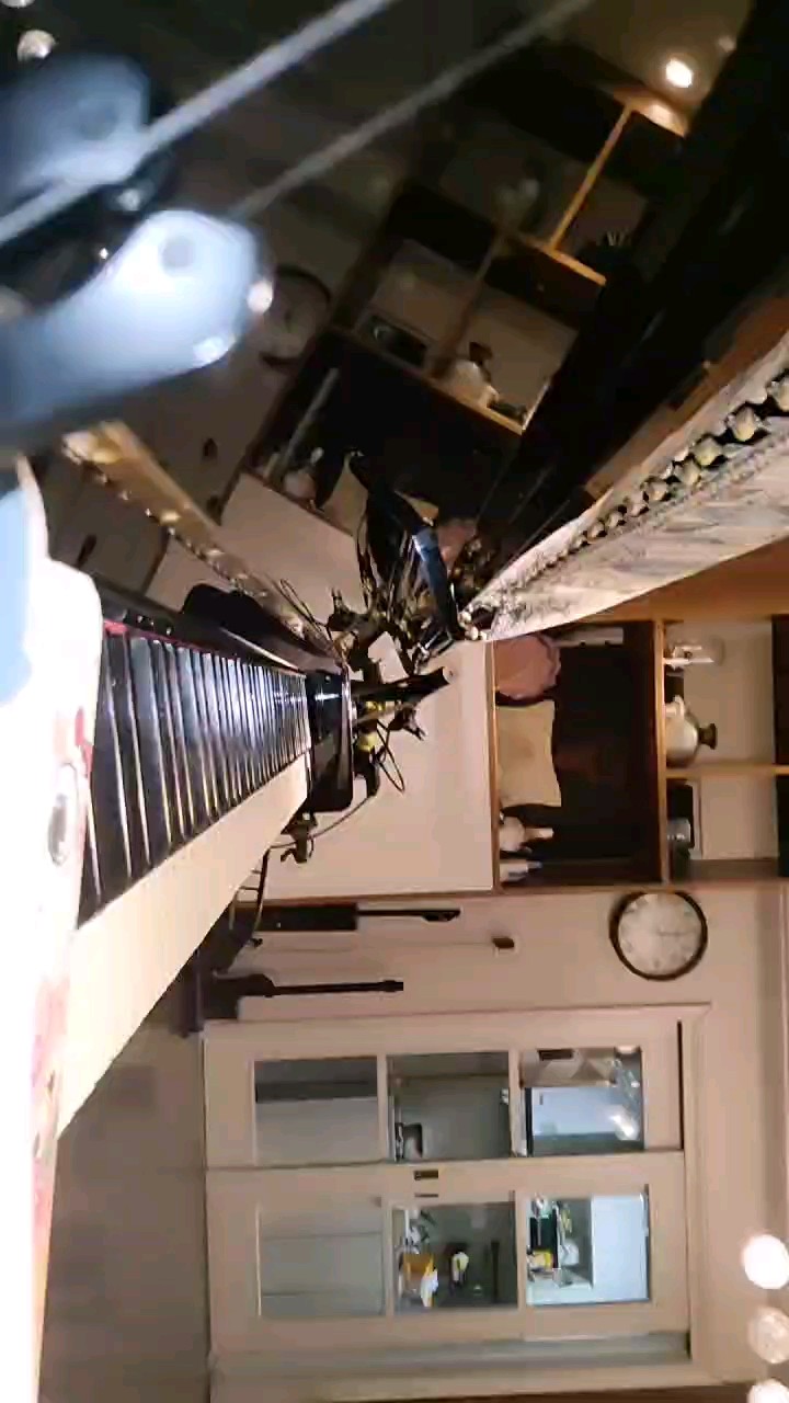 弹的还不是很熟练