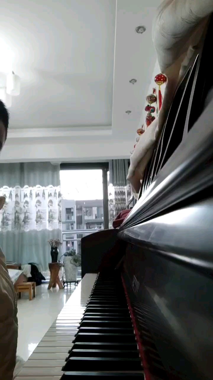 六年级假期弹的，不喜勿喷🙈😂