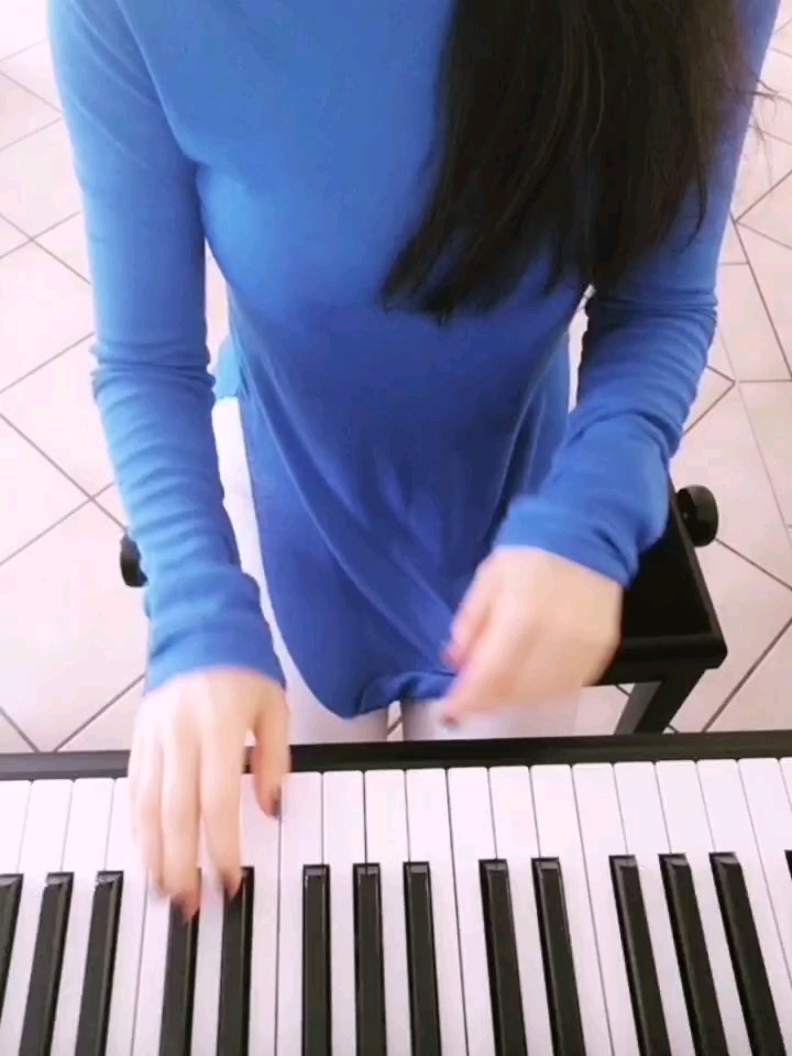 因为一人认识一曲