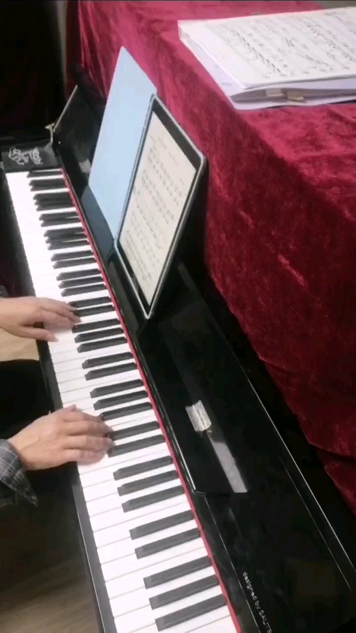 左宏元大师的旋律非常棒，改变的钢琴曲非常棒