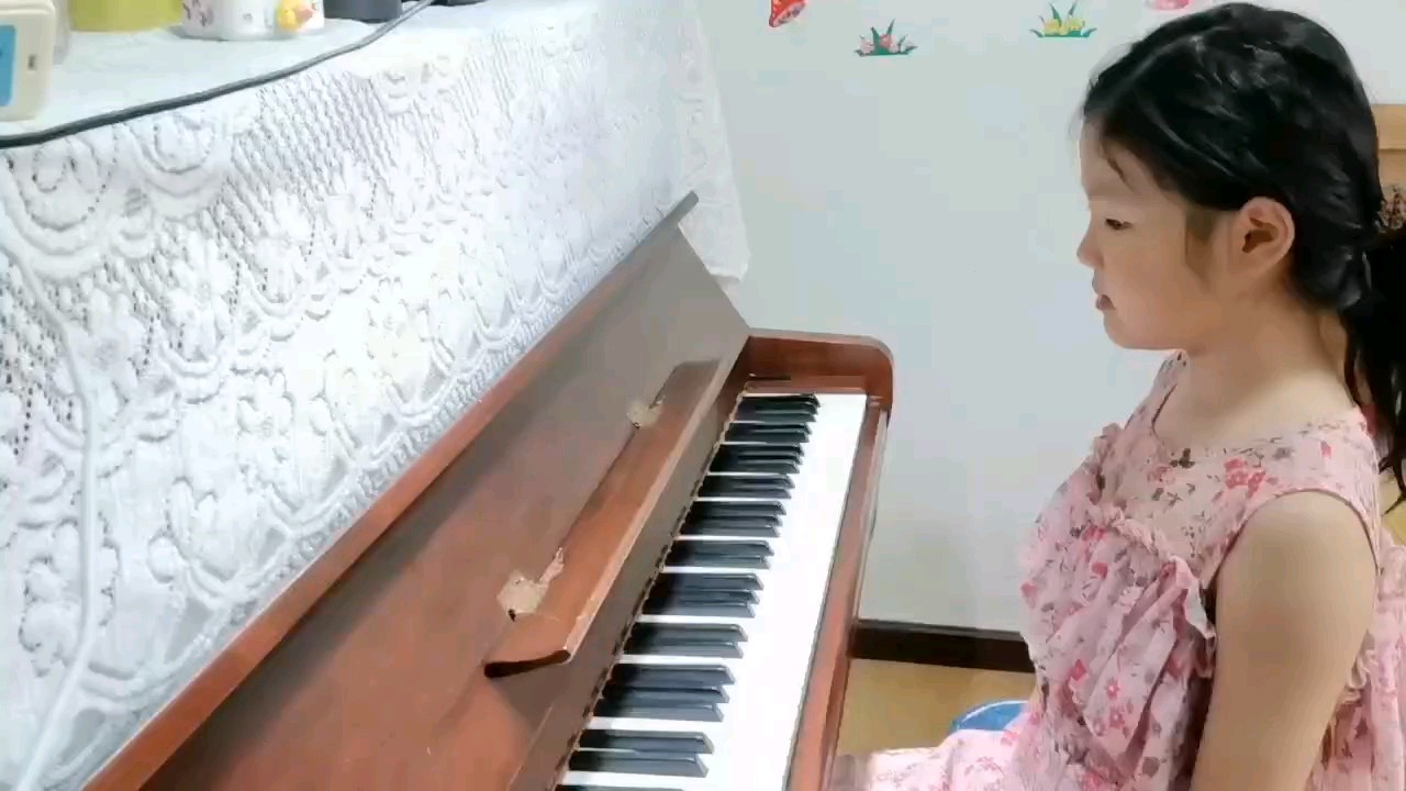 这是我很喜欢的曲子，也是我弹的比较好的曲子，分享给大家了！