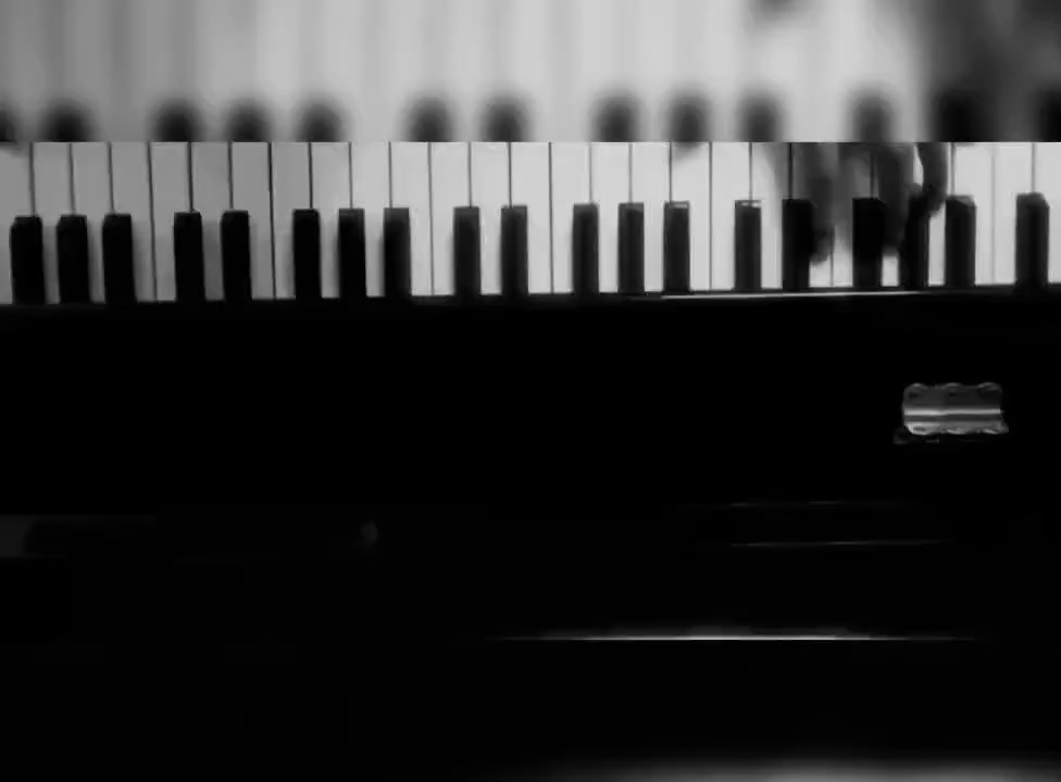 别人的视频哦我觉得好好听明天弹