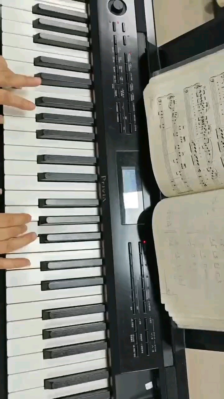 双手连奏