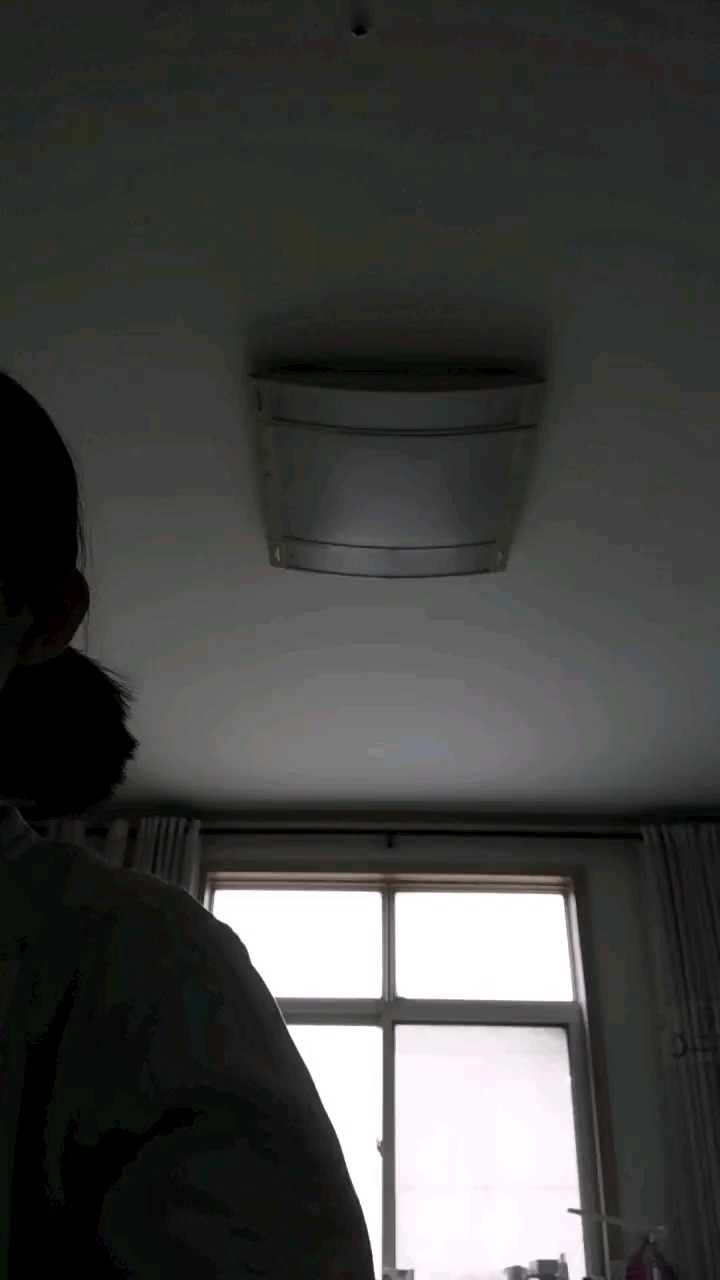 彈了兩個小節(jié)哈??