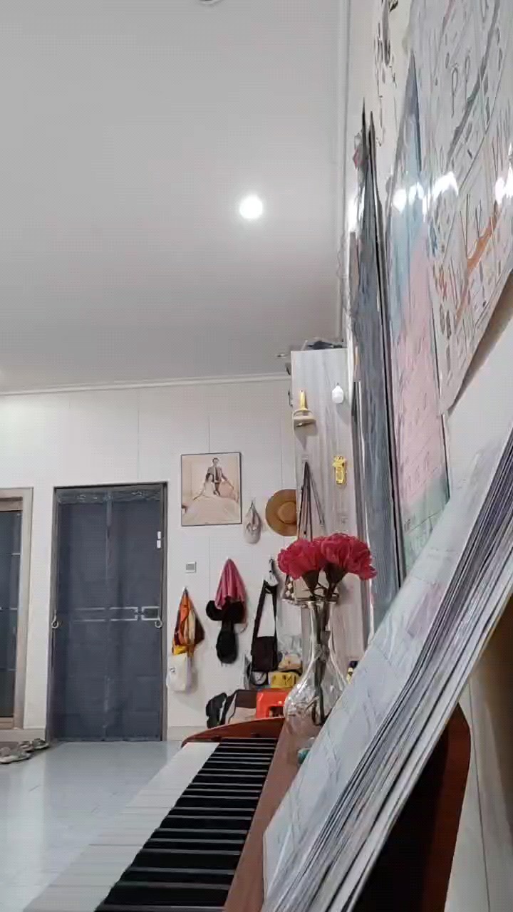 自己乱弹琴