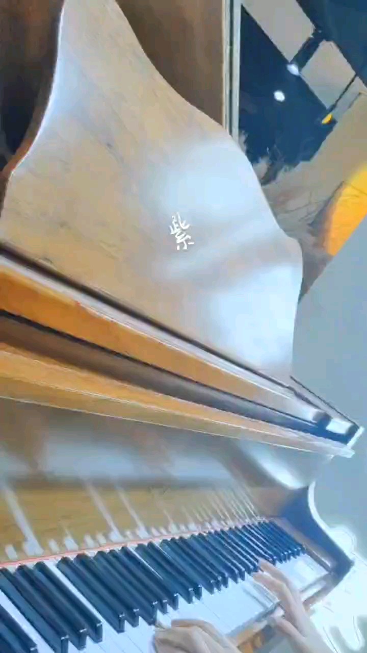 乌鸦为什么像写字台