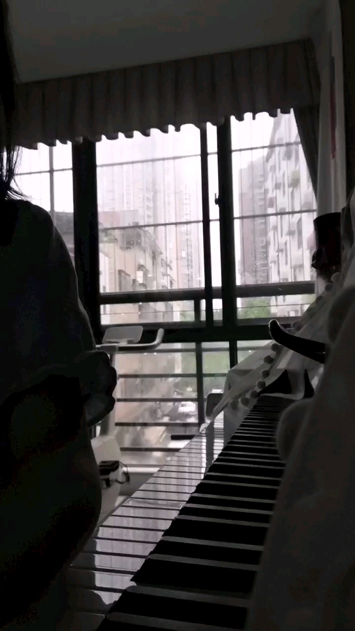 这是我比赛的曲目，你帮我看一下弹的好不好嘛？😁（本人8岁