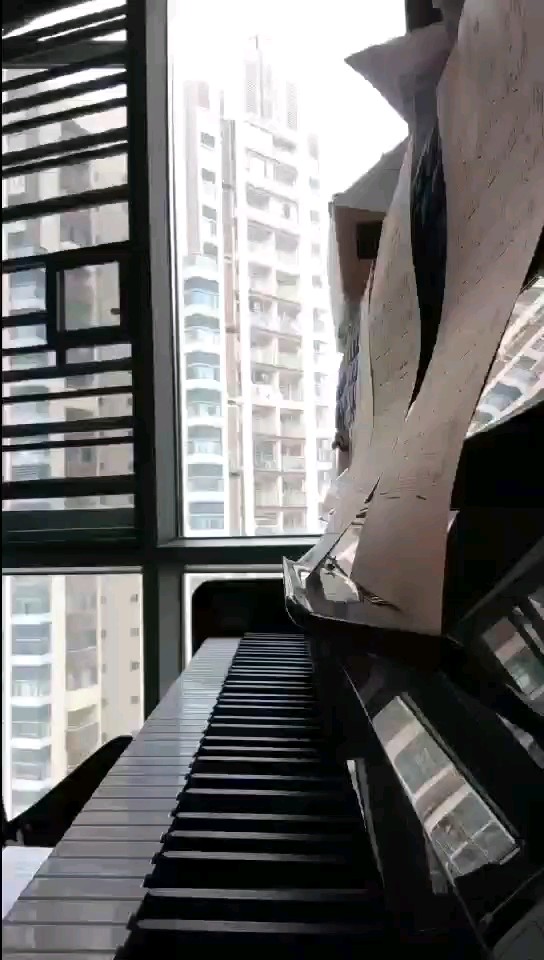 有点小错音，别介意哈。