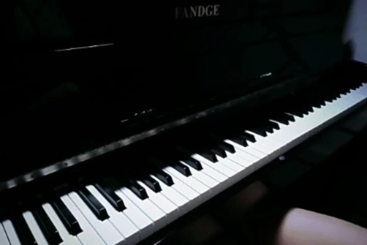 “悬溺一响，纯爱登场”“悬溺 喜欢你”